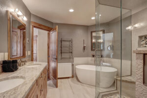 310 Whispering Pines Cir-large-019-006-Bathroom-1500x999-72dpi