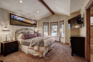 310 Whispering Pines Cir-large-020-002-Bedroom-1500x999-72dpi
