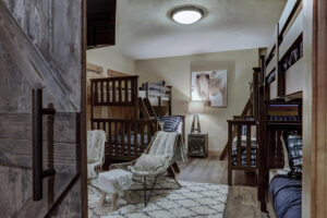 310 Whispering Pines Cir-large-050-042-Bedroom-1500x999-72dpi
