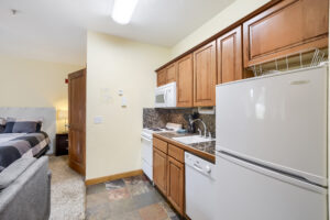 03 Kitchen